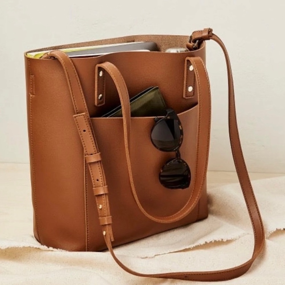 ❤️ HOST PICK ❤️ NWT Henny + Lev tote